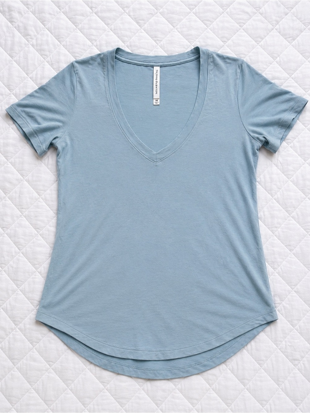 Aritzia Babaton Foundation V-Neck Tee XS Blue Pima Cotton Modal Stretch T-Shirt
